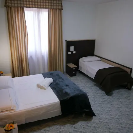 Hotel Al Focolare Di Bacco Roseto Degli Abruzzi