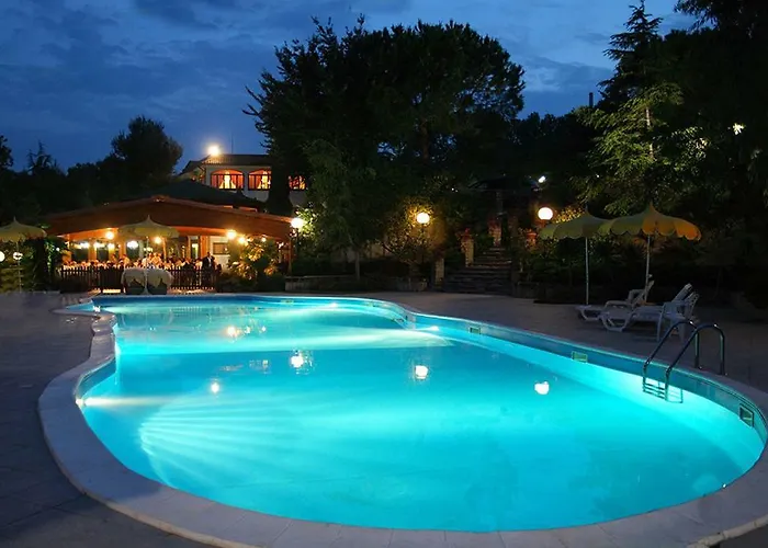 Al Focolare Di Bacco Отель